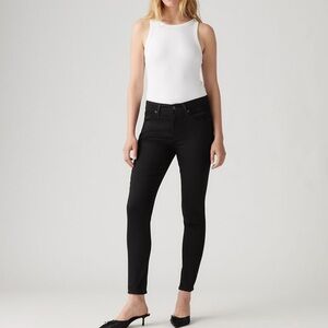 Levi’s 721 High-Rise Skinny Jeans